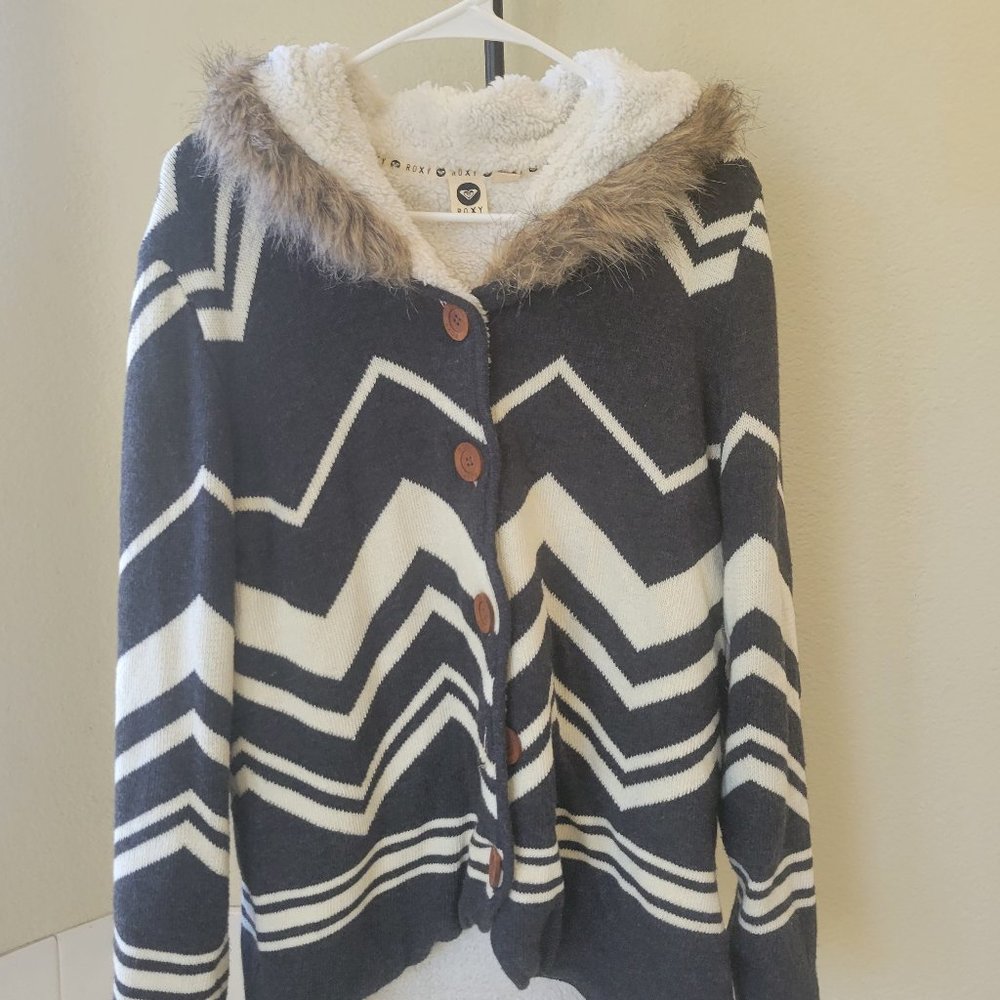 ROXY Sherpa-Lined Faux-Fur Gray Cream Button-Up Hoodie Coat Jacket | Size: M